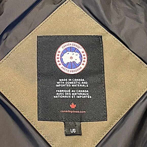 Canada Goose Mystique Parka with Fur Trim Hood in Military Green – Like New - Picture 10 of 16